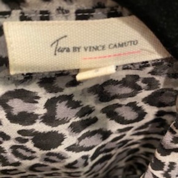 Top - Picture 3 of 3